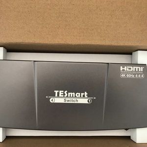 TESsmart 4K 60Hz Ultra HD Audio Output KVM Switch - Open box (new)